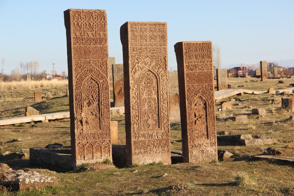 ahlat selcuklu mezarligi9
